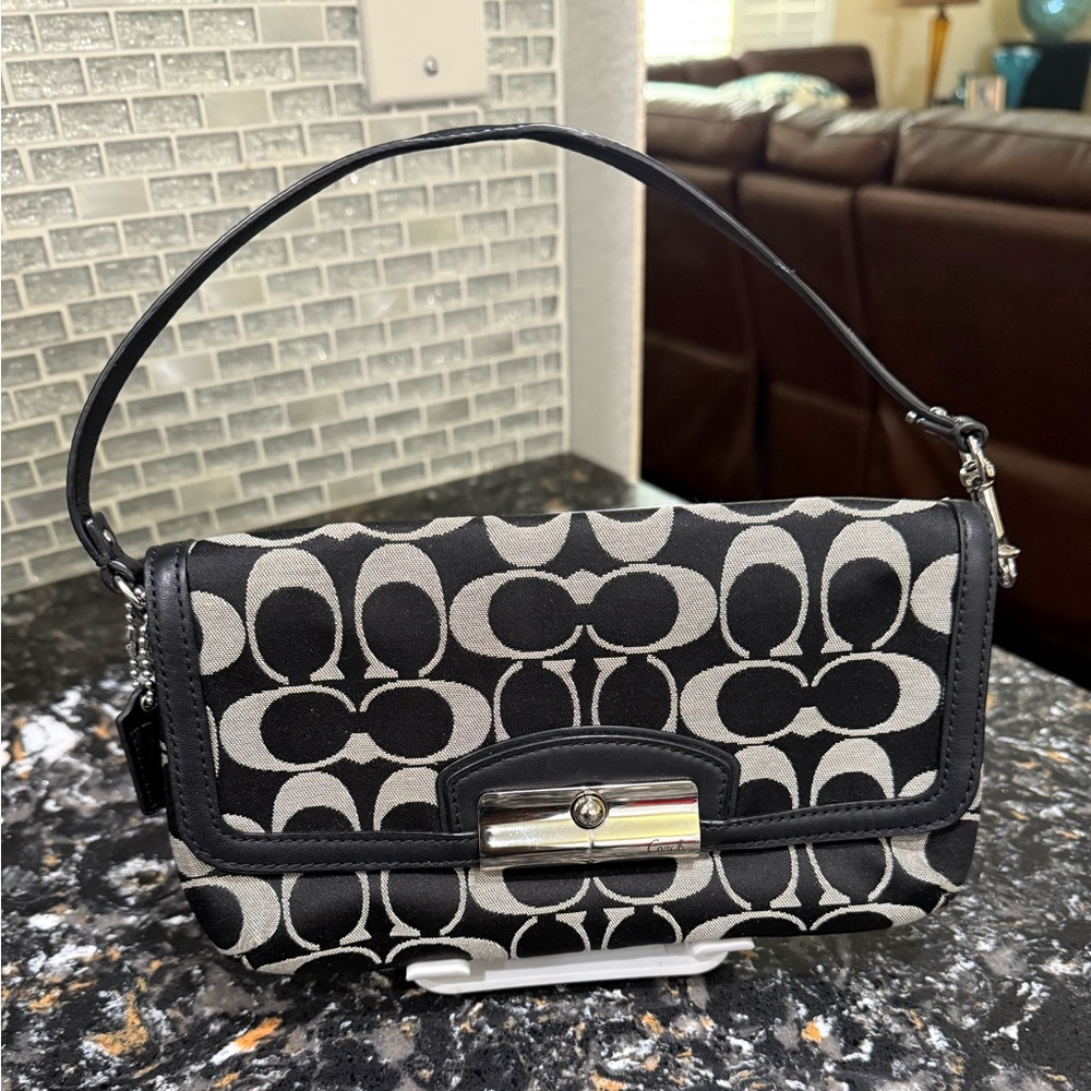 Coach Kristin Signature Large Wristlet with Silver Hardware - Picture 5 of 5